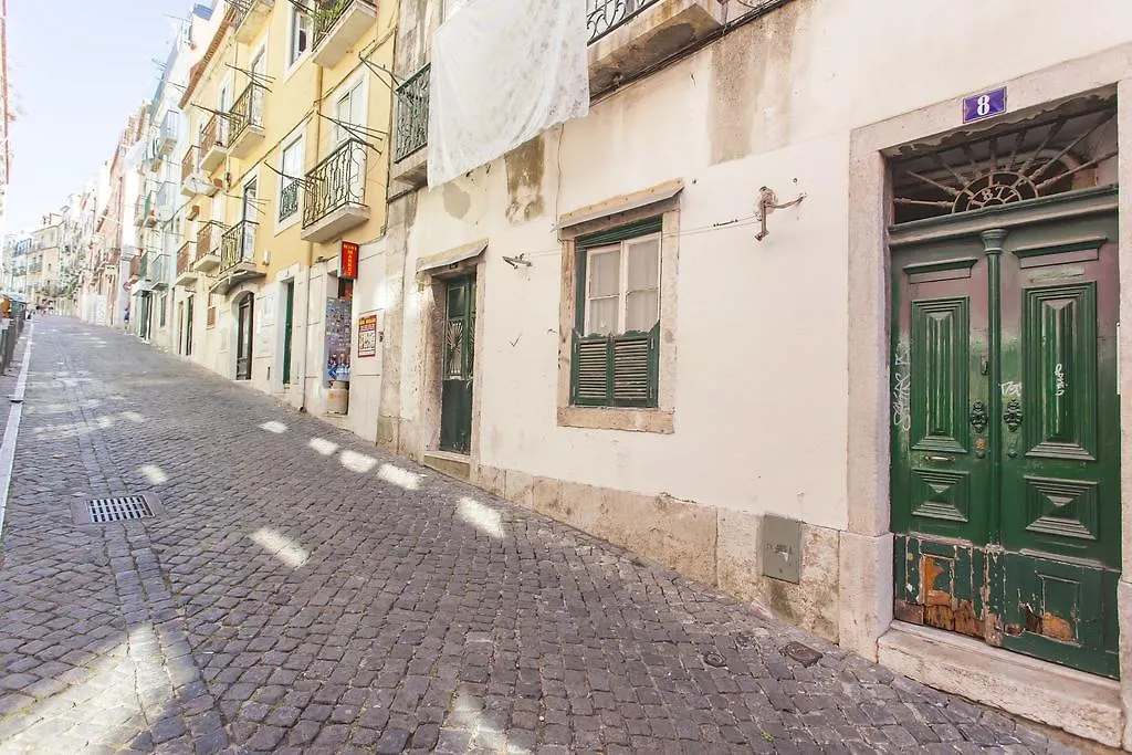 ליסבון Lovelystay - Cosy Bairro Alto Duplex פורטוגל